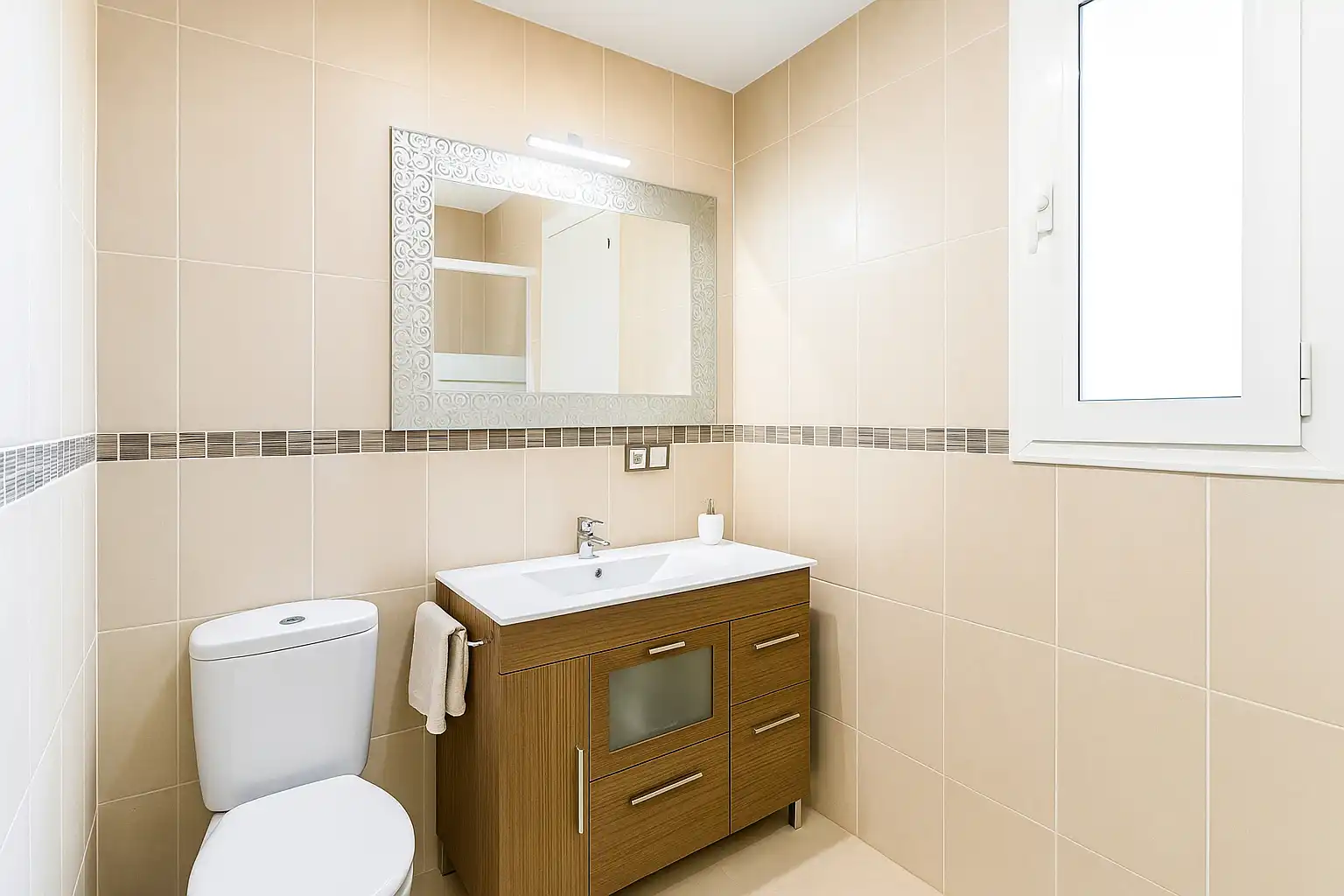 Baño de Casa adosada en venta en Málaga con Jardín privado, Terraza y Balcón