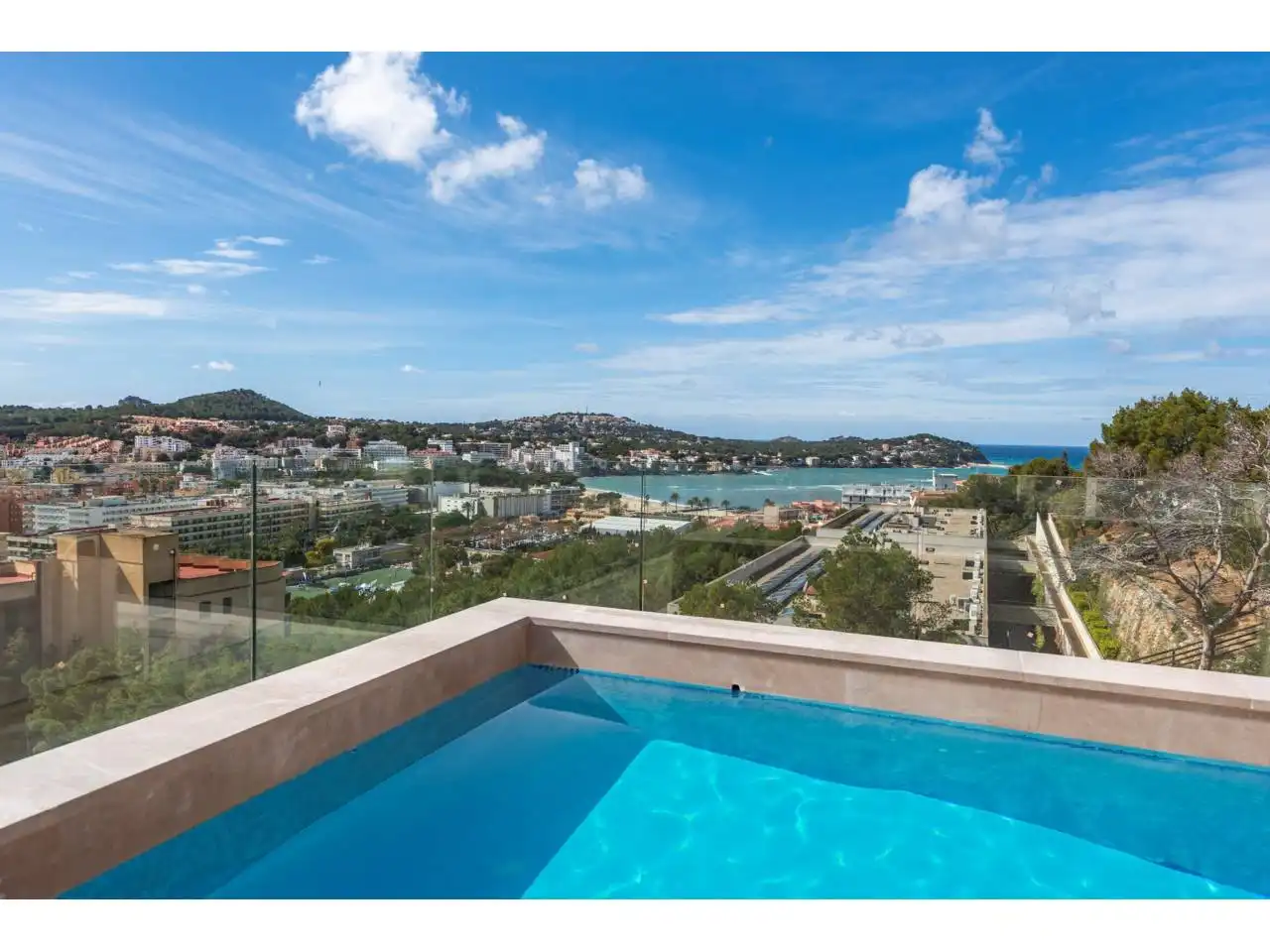 Piso con piscina en venta en Calle Nunyo Sans, imagen 3
