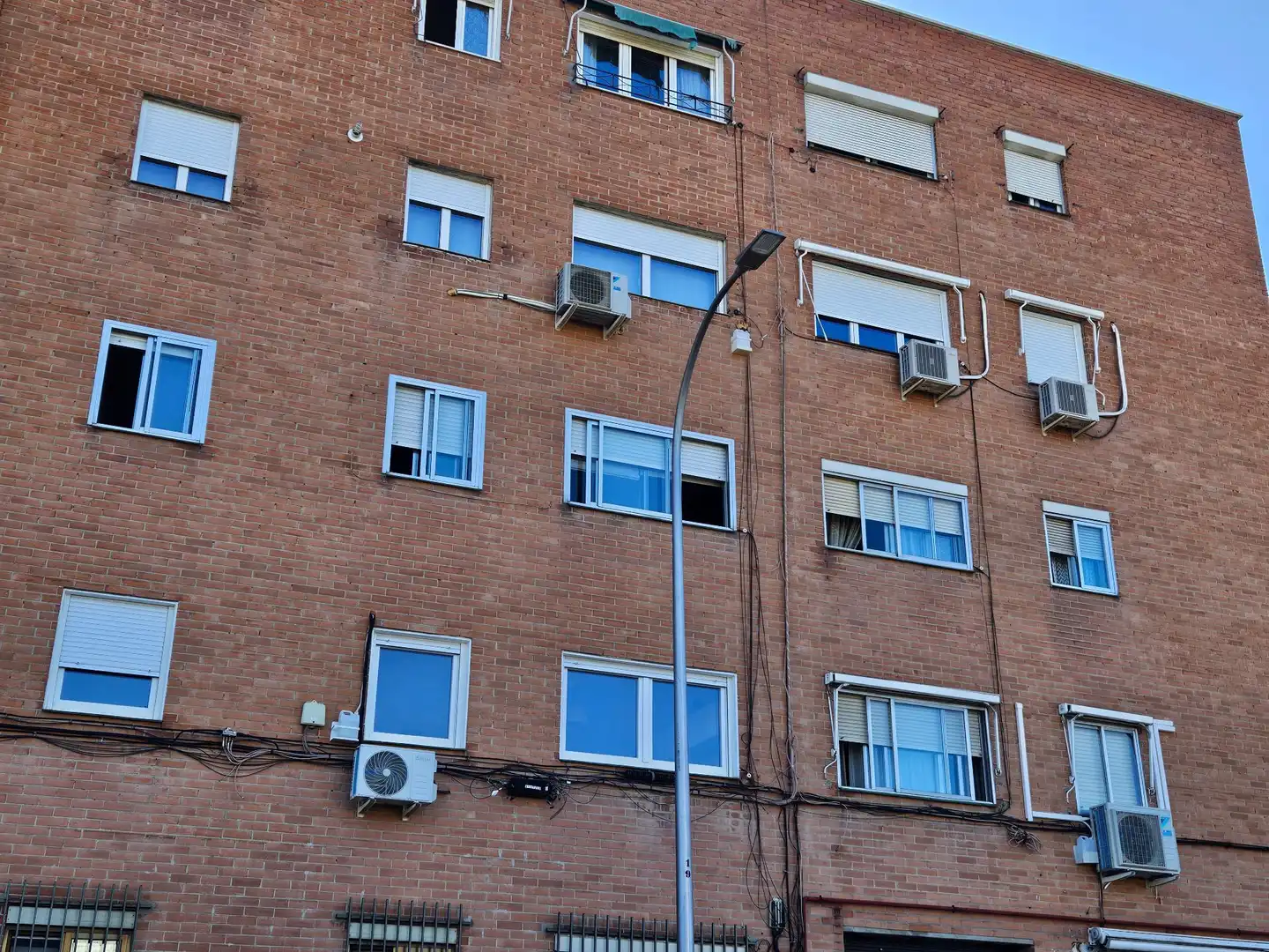 Vista exterior de Piso de alquiler en Madrid con Calefacción