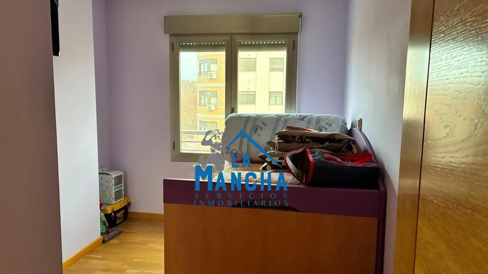 Apartamento en venta en Albacete con Calefacción, Trastero y Amueblado