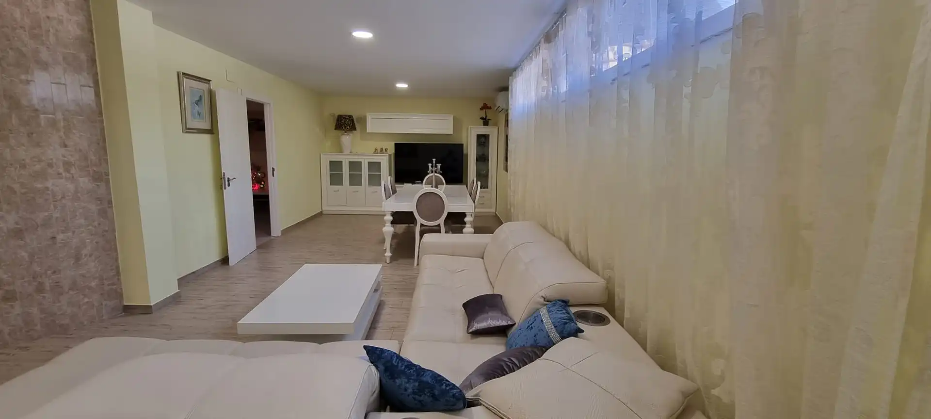 Sala de estar de Casa o chalet en venta en Altea con Aire acondicionado, Calefacción y Jardín privado