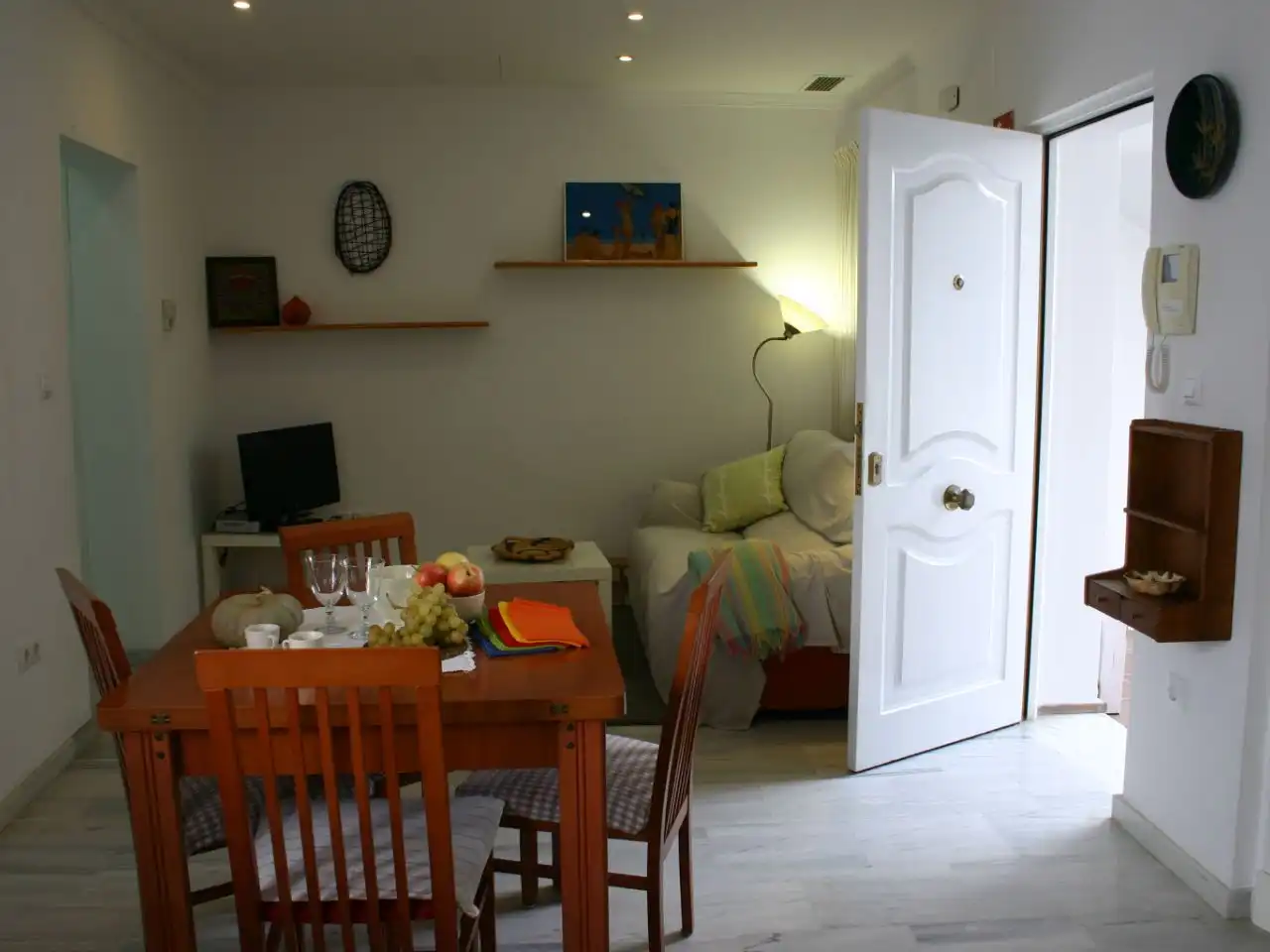 Schlafzimmer von Wohnungen zur Miete in Cádiz mit Klimaanlage, Heizung und Möbliert