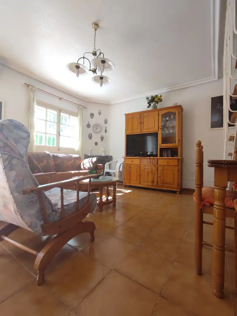 Sala de estar de Casa adosada en venta en San Pedro del Pinatar con Aire acondicionado, Calefacción y Jardín privado