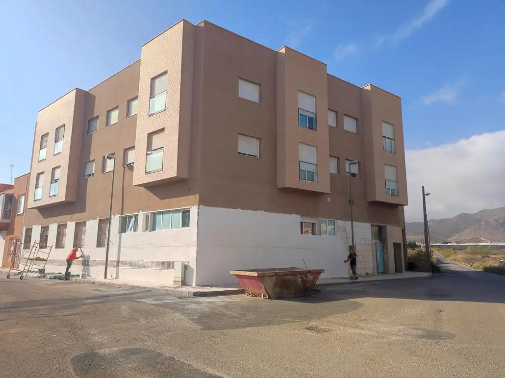 Piso con ascensor en venta en Calle Guadix