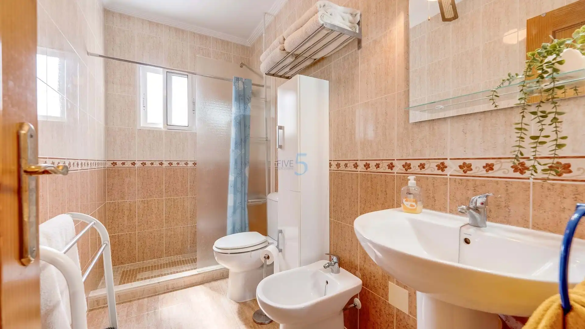 Baño de Piso en venta en San Pedro del Pinatar con Aire acondicionado, Calefacción y Piscina