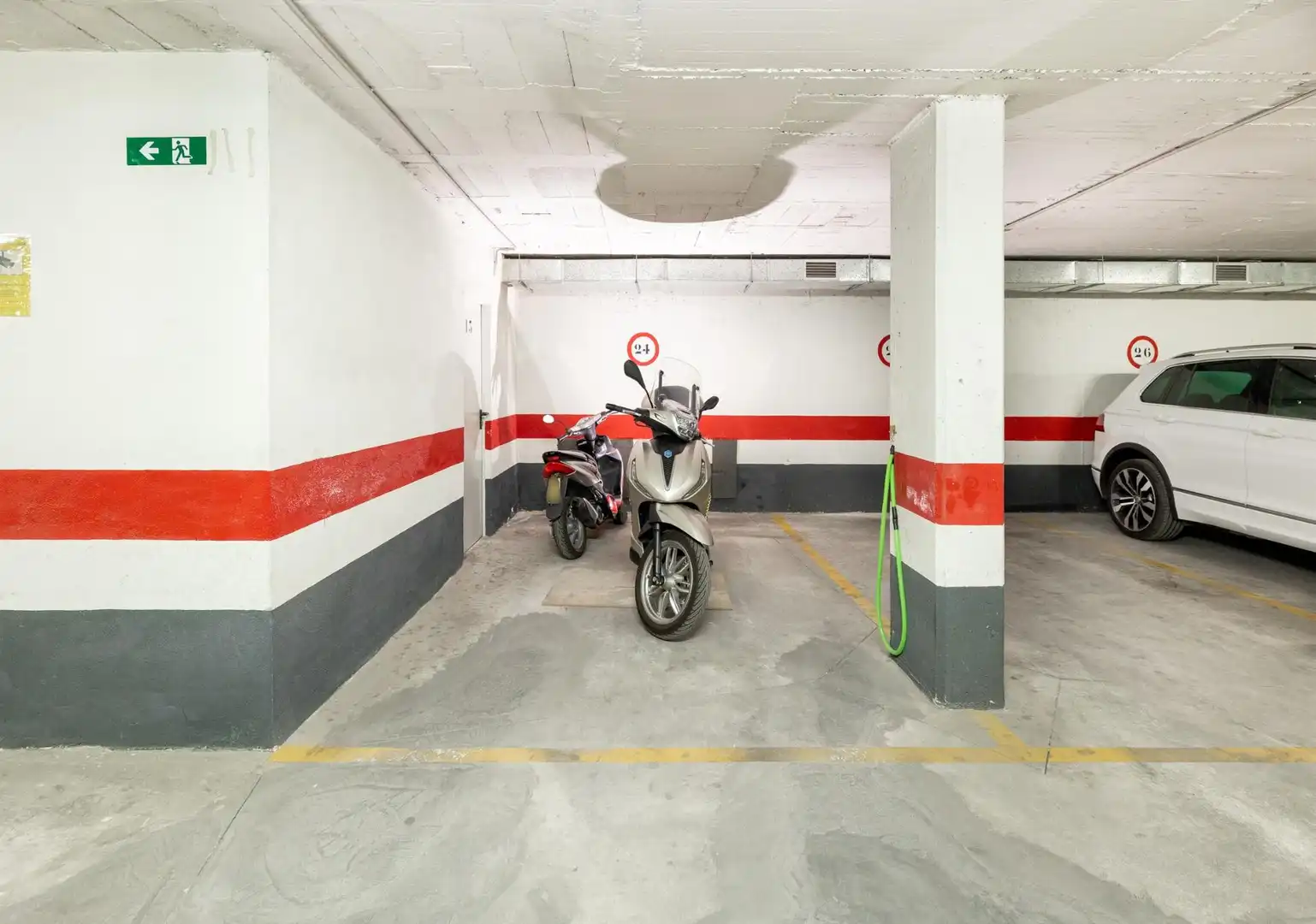 Parking of Flat for sale in Granada  with Air Conditioner, Heating and Storage room
