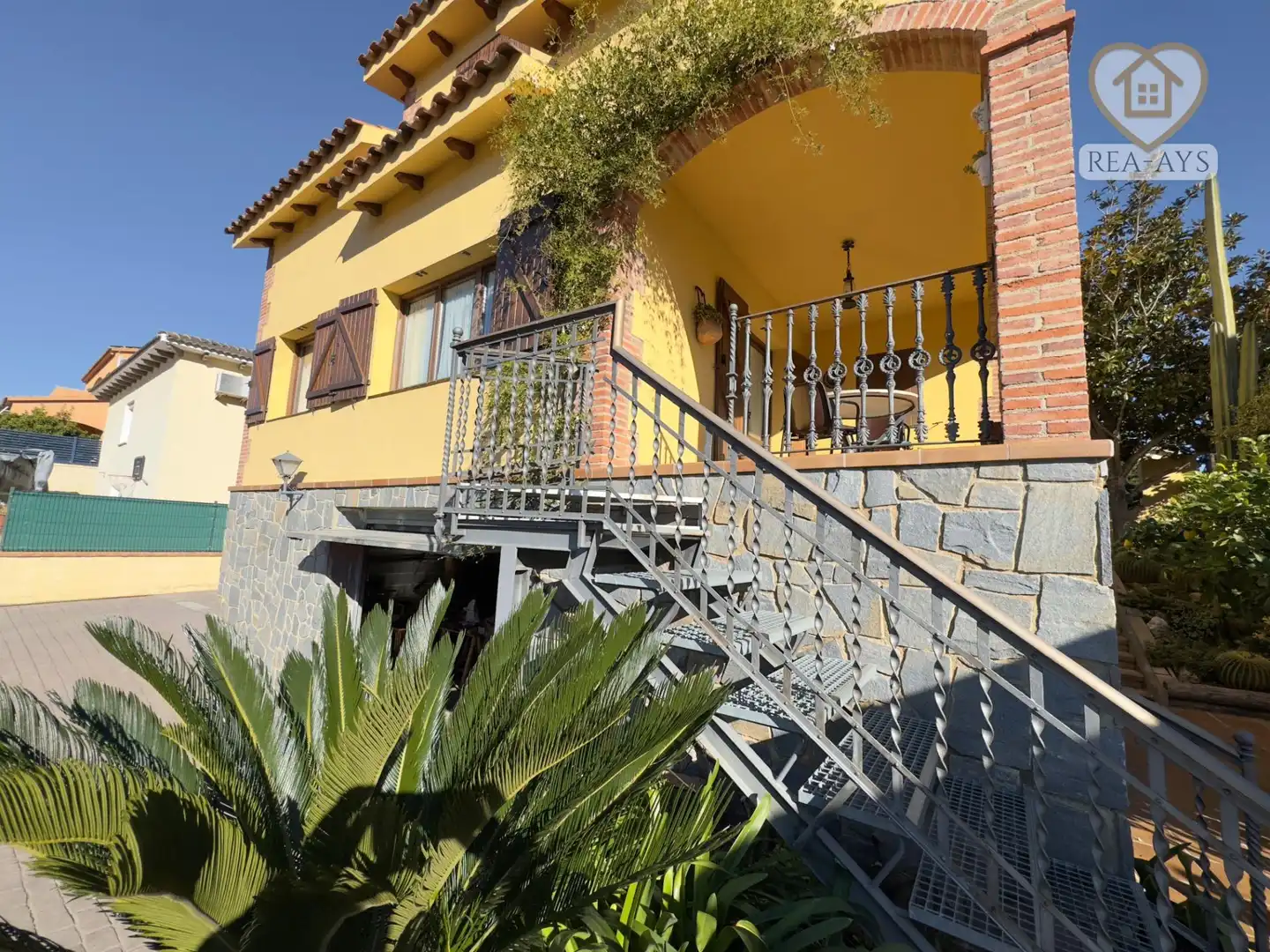 Vista exterior de Casa o chalet en venta en Albinyana con Jardín privado, Terraza y Amueblado