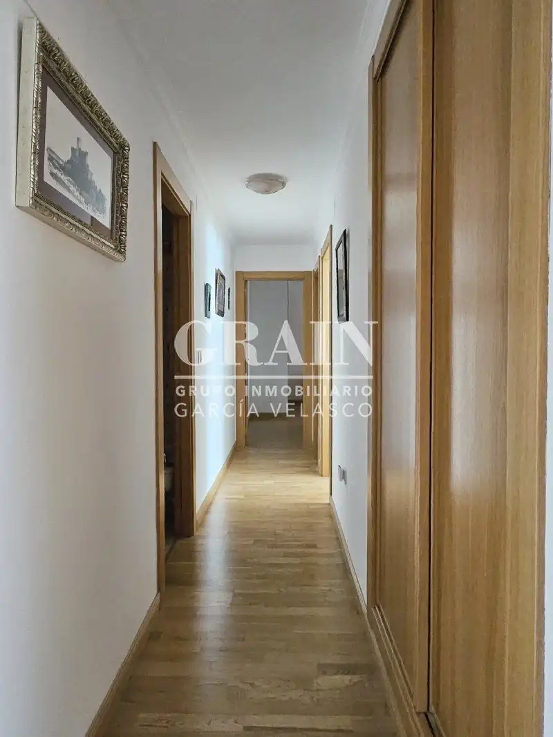 Flat for sale in Albacete  with Air Conditioner, Heating and Storage room