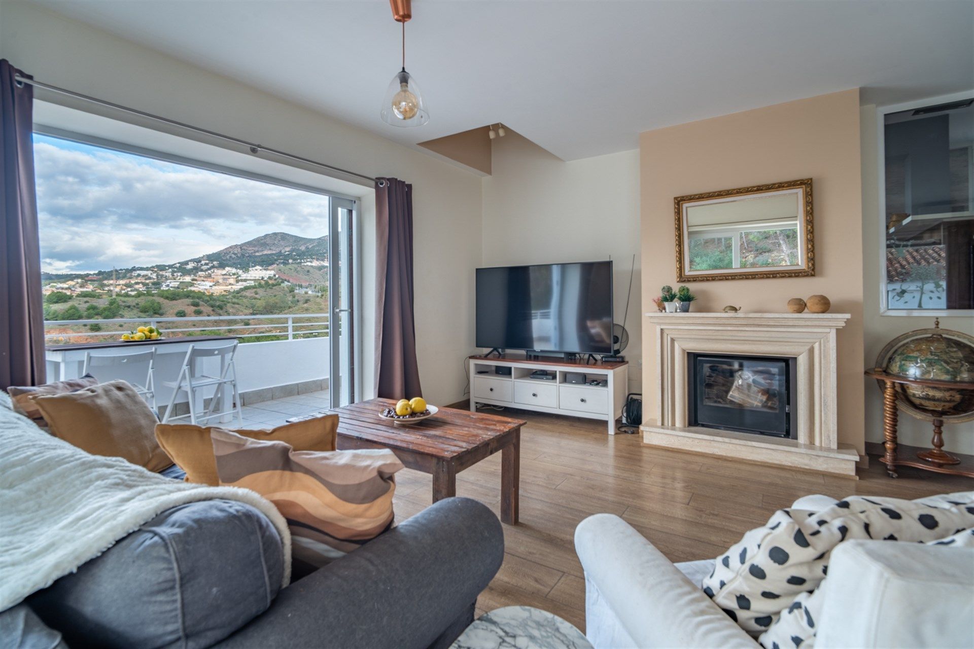 Living room of House or chalet for sale in Málaga Capital  with Air Conditioner, Terrace and Internet