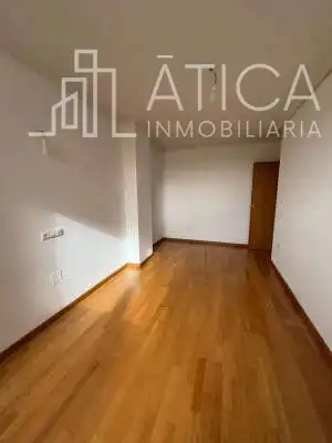 Habitación de Piso en venta en Villares de la Reina con Calefacción, Terraza y Trastero