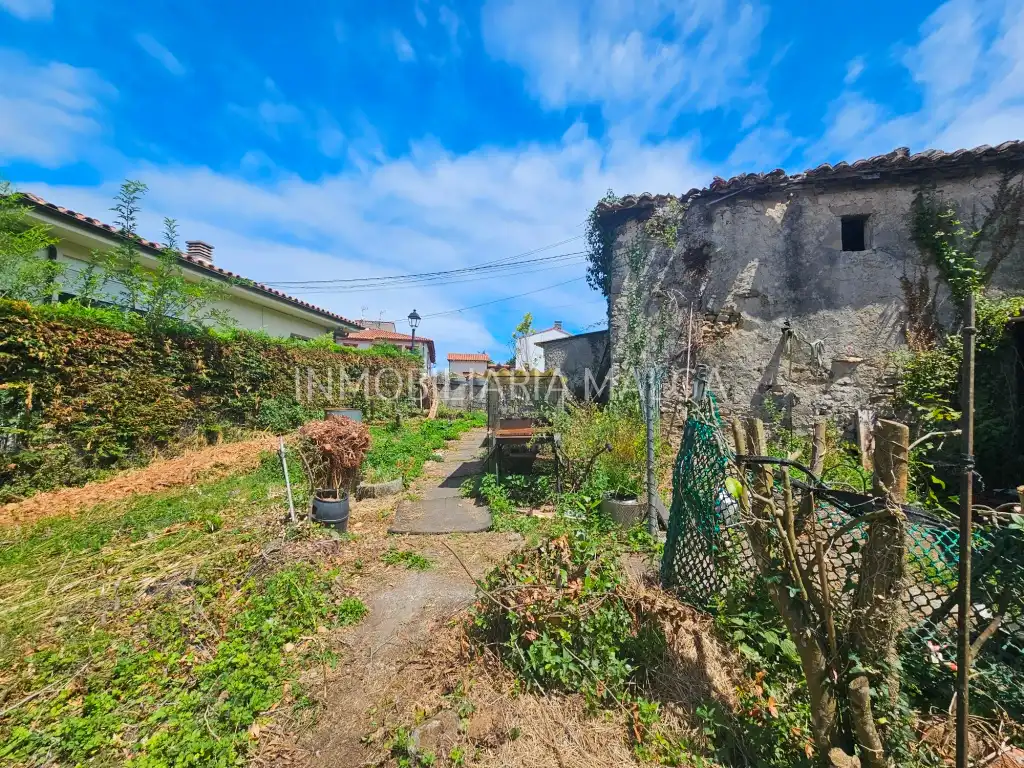 Houses for sale in Caravia  with Private garden