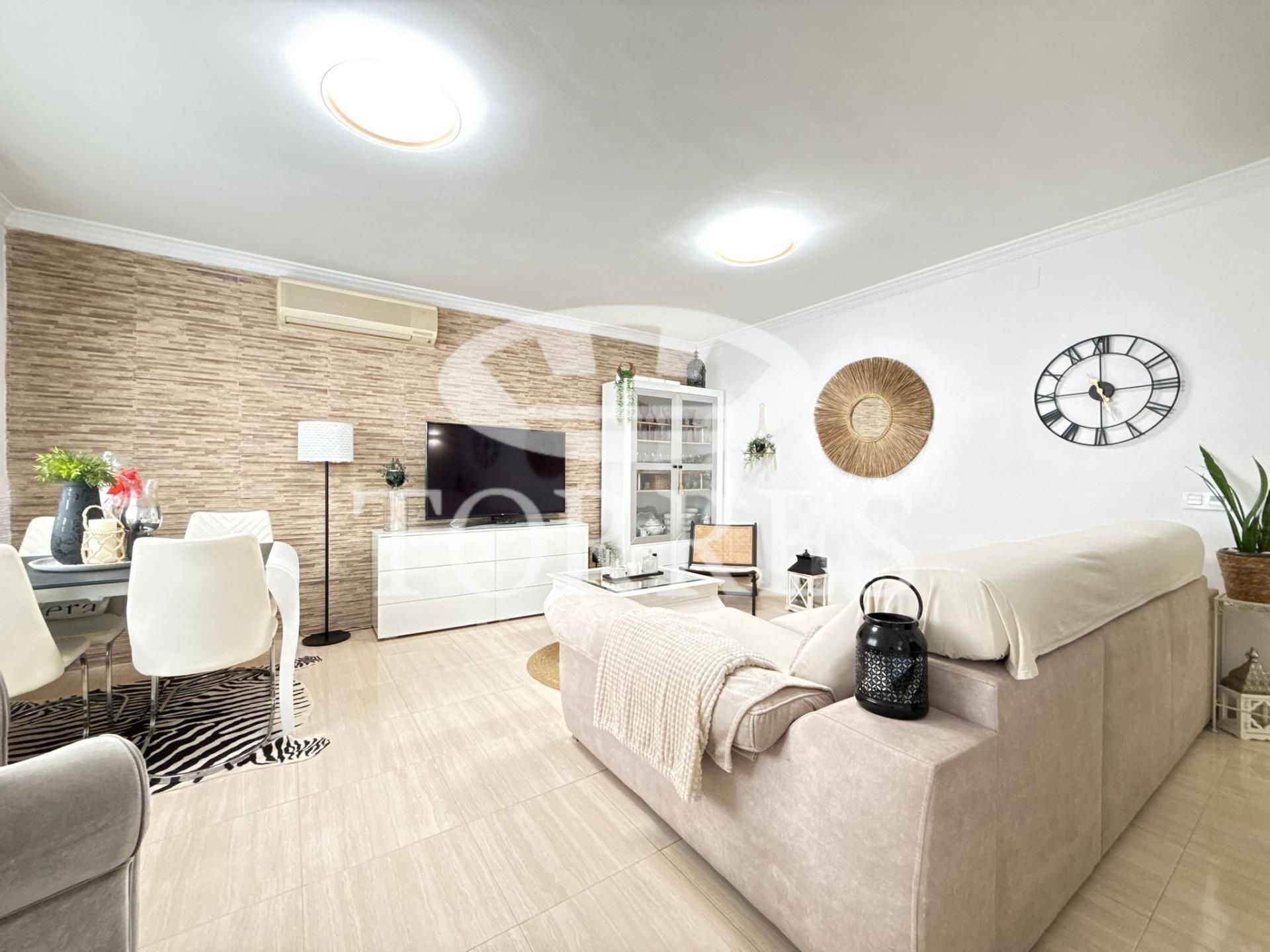 Living room of Single-family semi-detached for sale in Málaga Capital  with Air Conditioner and Terrace