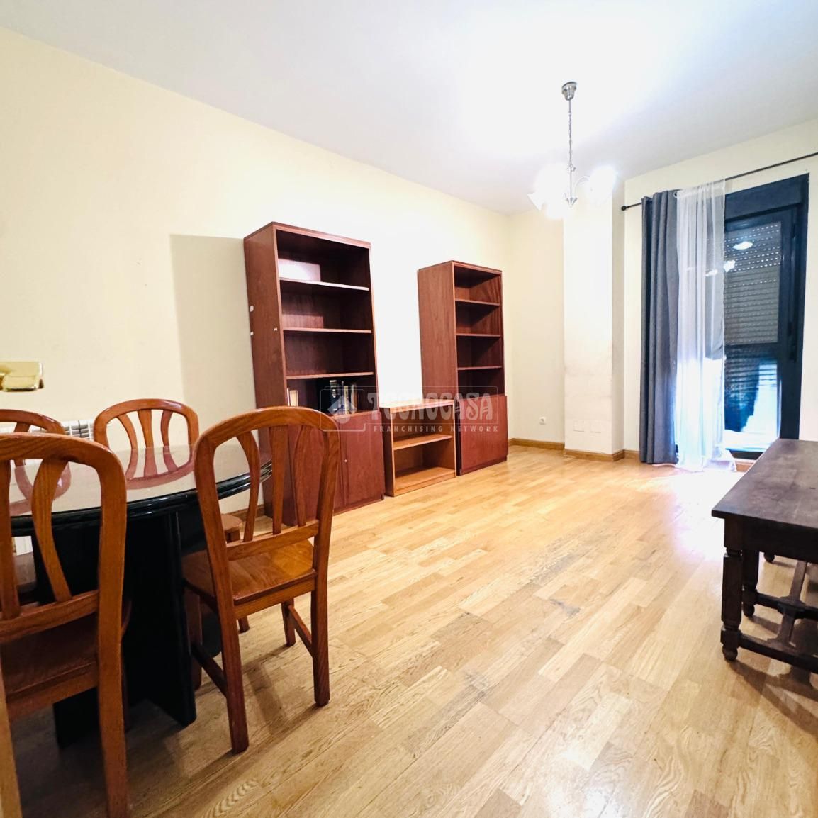 Living room of Flat for sale in Valdemoro  with Heating, Private garden and Storage room