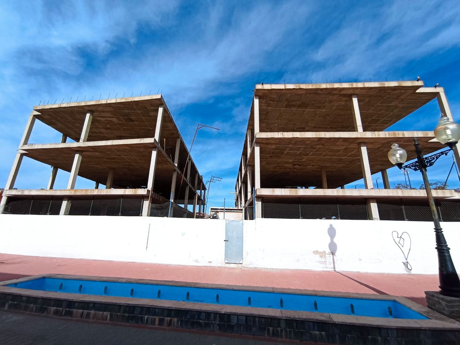Vista exterior de Edifici en venda en Argamasilla de Alba