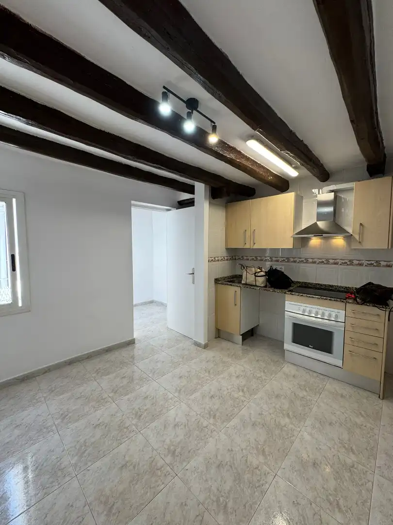 Kitchen of Flat for rent in Reus  with Oven