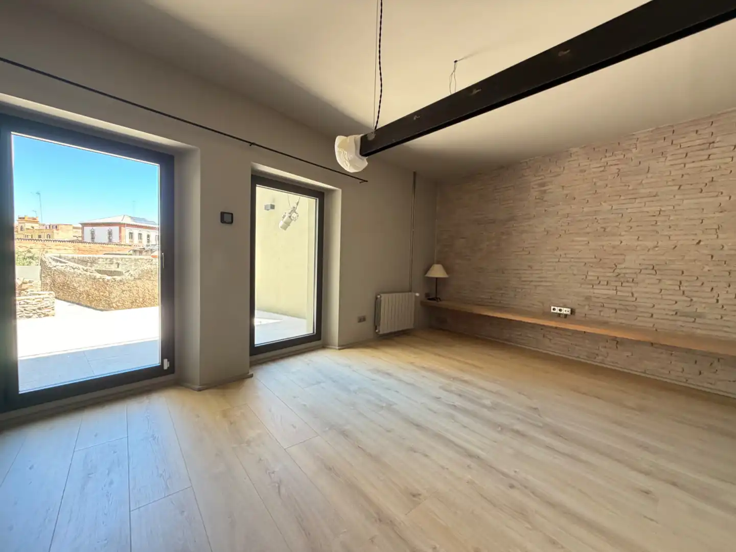 Flat for rent in La Bisbal d'Empordà  with Air Conditioner, Heating and Private garden