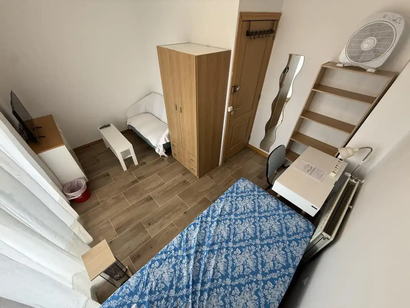 Dormitori de Pis per a compartir en Alcorcón amb Parquet, Piscina i Moblat