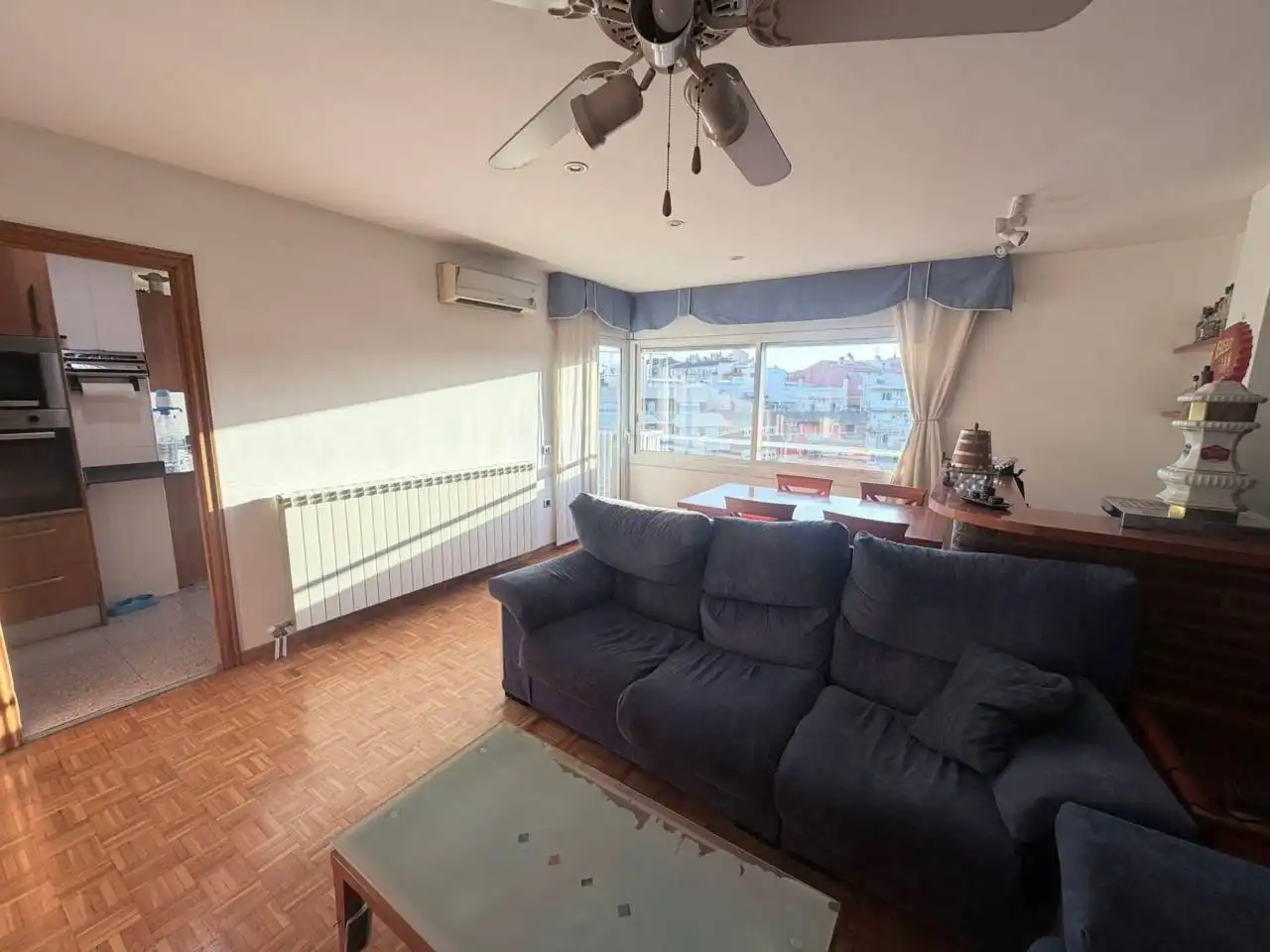 Sala de estar de Piso en venta en Terrassa con Aire acondicionado, Calefacción y Terraza