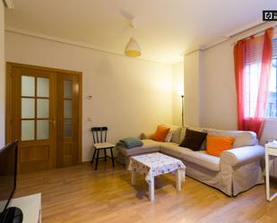 Living room of Apartment to share in  Madrid Capital  with Air Conditioner, Heating and Terrace