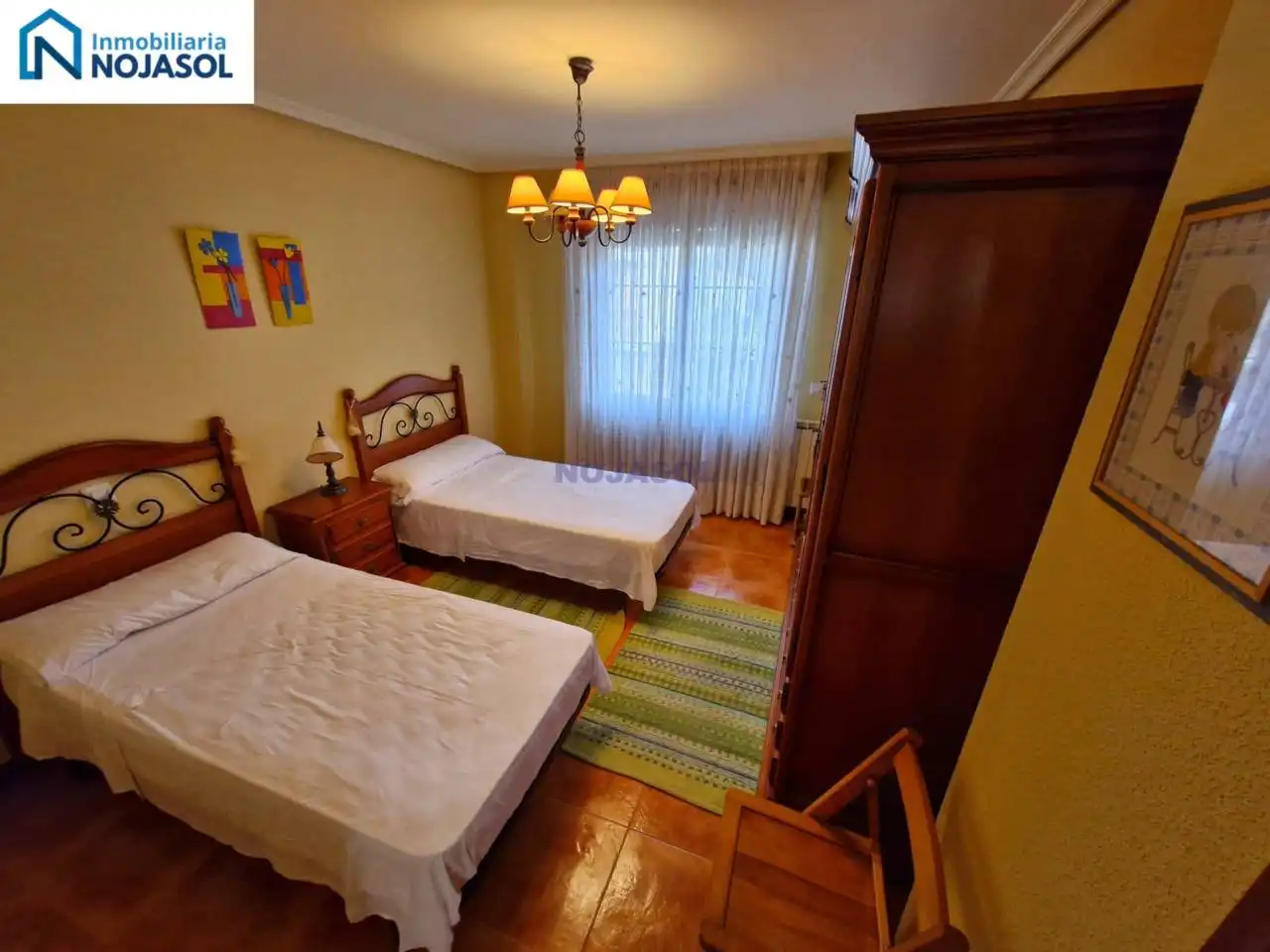 Schlafzimmer von Einfamilien-Reihenhaus zum Verkauf in Argoños  mit Heizung, Privatgarten und Terrasse