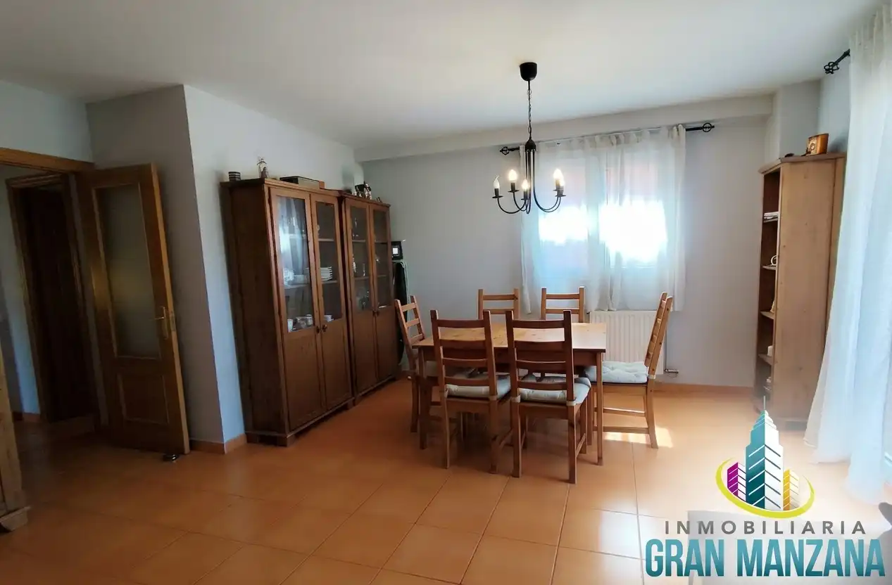 Habitatge amb jardí en venda a Calle Logroño 28, imagen 10