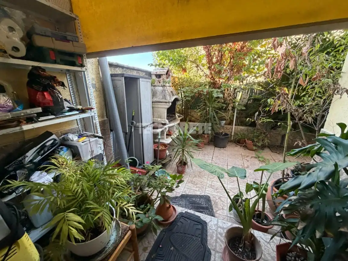 Casa aparellada amb terrassa en venda a C. la Virgen, imagen 28