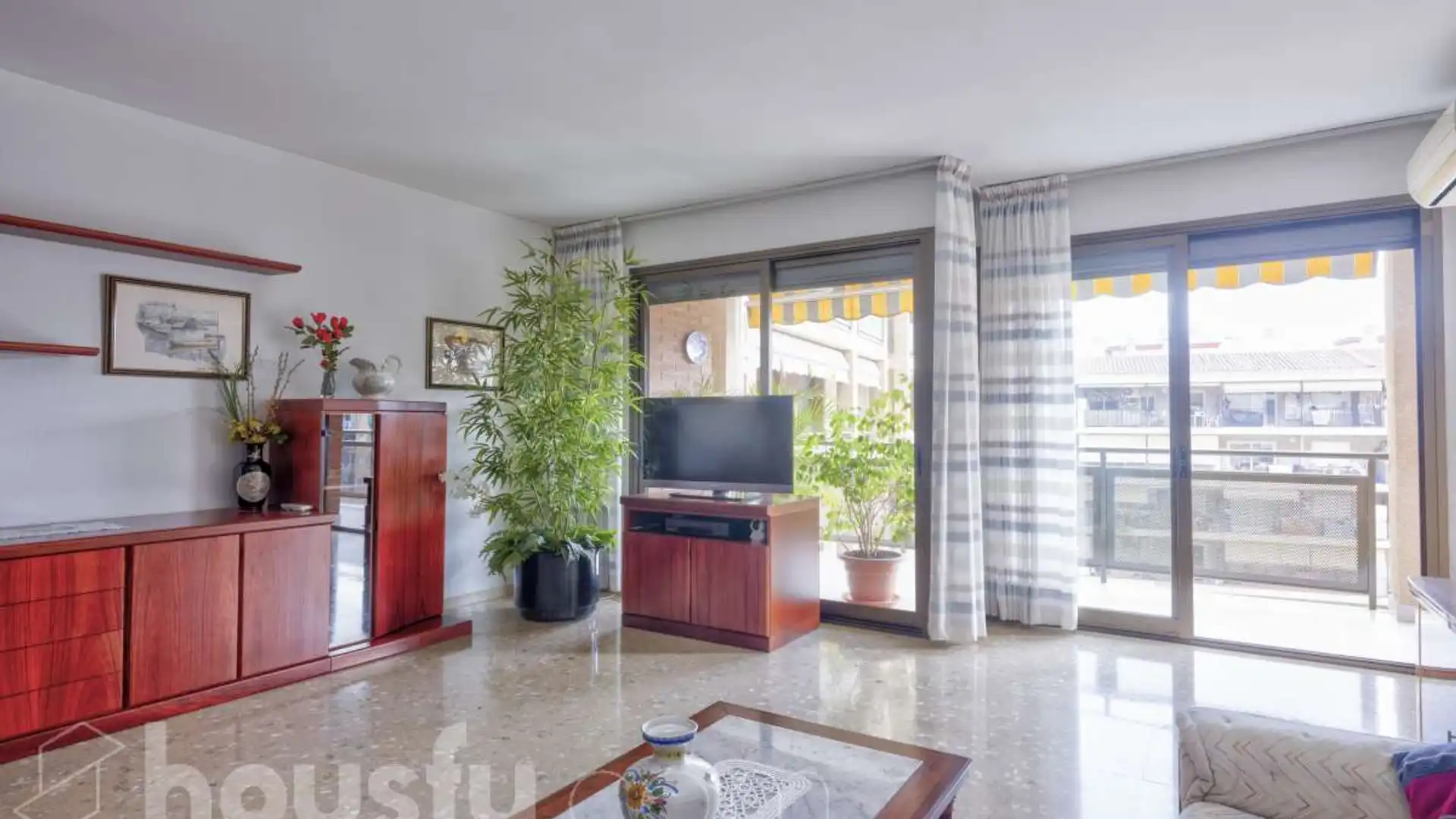 Sala d'estar de Pis en venda en  Barcelona Capital amb Aire condicionat, Calefacció i Moblat