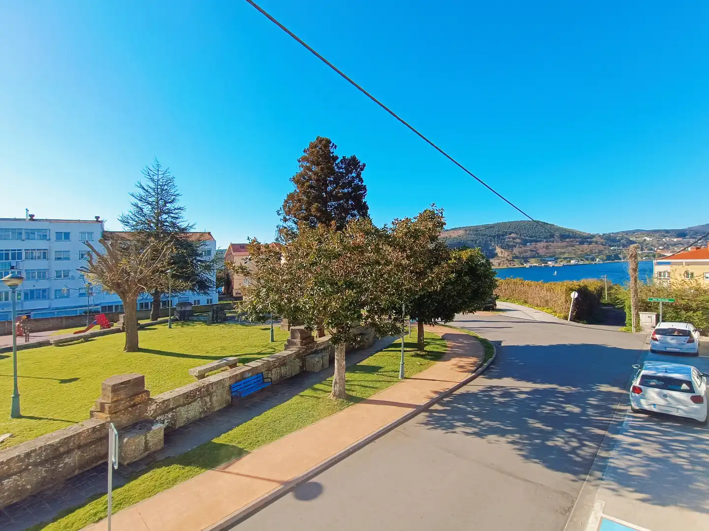 Vista exterior de Dúplex en venta en Mugardos con Calefacción, Jardín privado y Terraza