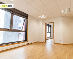 Office for sale in Cangas 