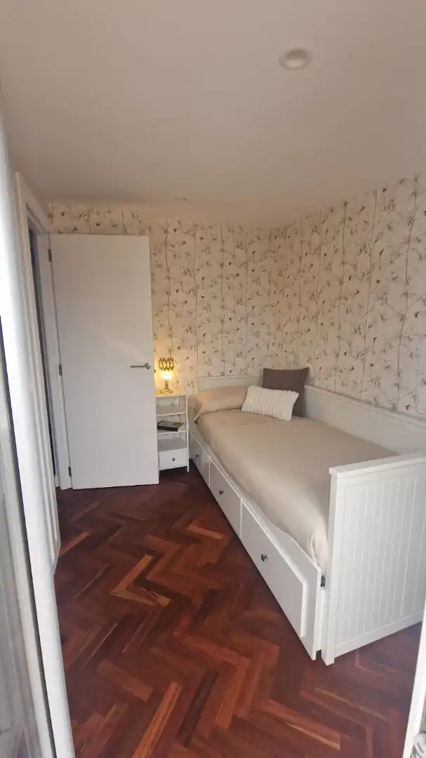 Bedroom of Attic for rent in A Coruña Capital   with Heating, Parquet flooring and Terrace