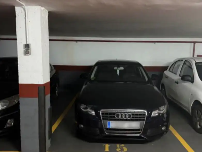 Aparcament de Garatge en venda en Leganés