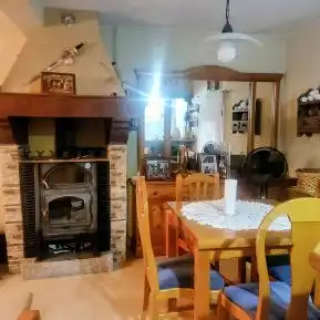Menjador de Casa o xalet en venda en Aldeanueva de la Vera amb Moblat