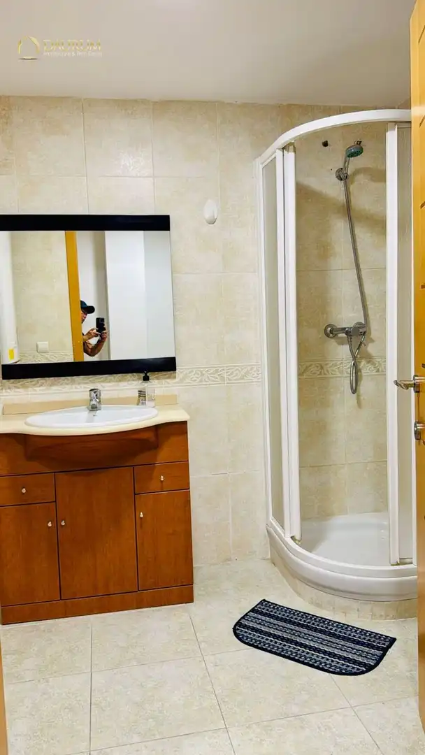 Baño de Oficina en venta en Quart de Poblet con Aire acondicionado, Terraza y Amueblado
