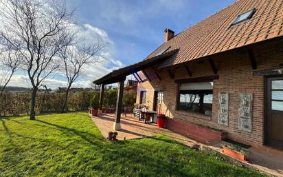 Garden of House or chalet for sale in Valdefresno  with Heating, Private garden and Terrace