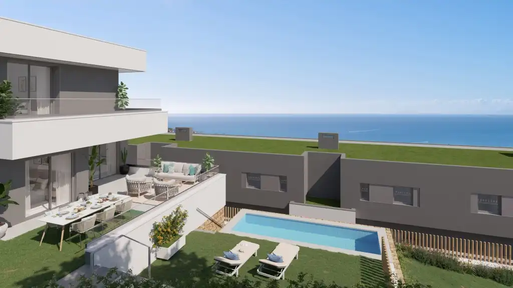 Casa bifamiliare con piscina in vendita a Manilva Pueblo