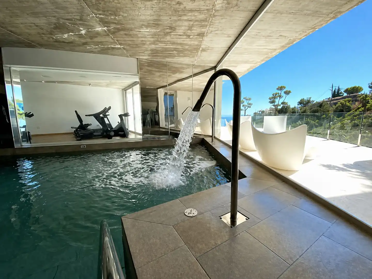 Piscina de Ático en venta en Benalmádena con Jardín privado, Alarma y Piscina comunitaria