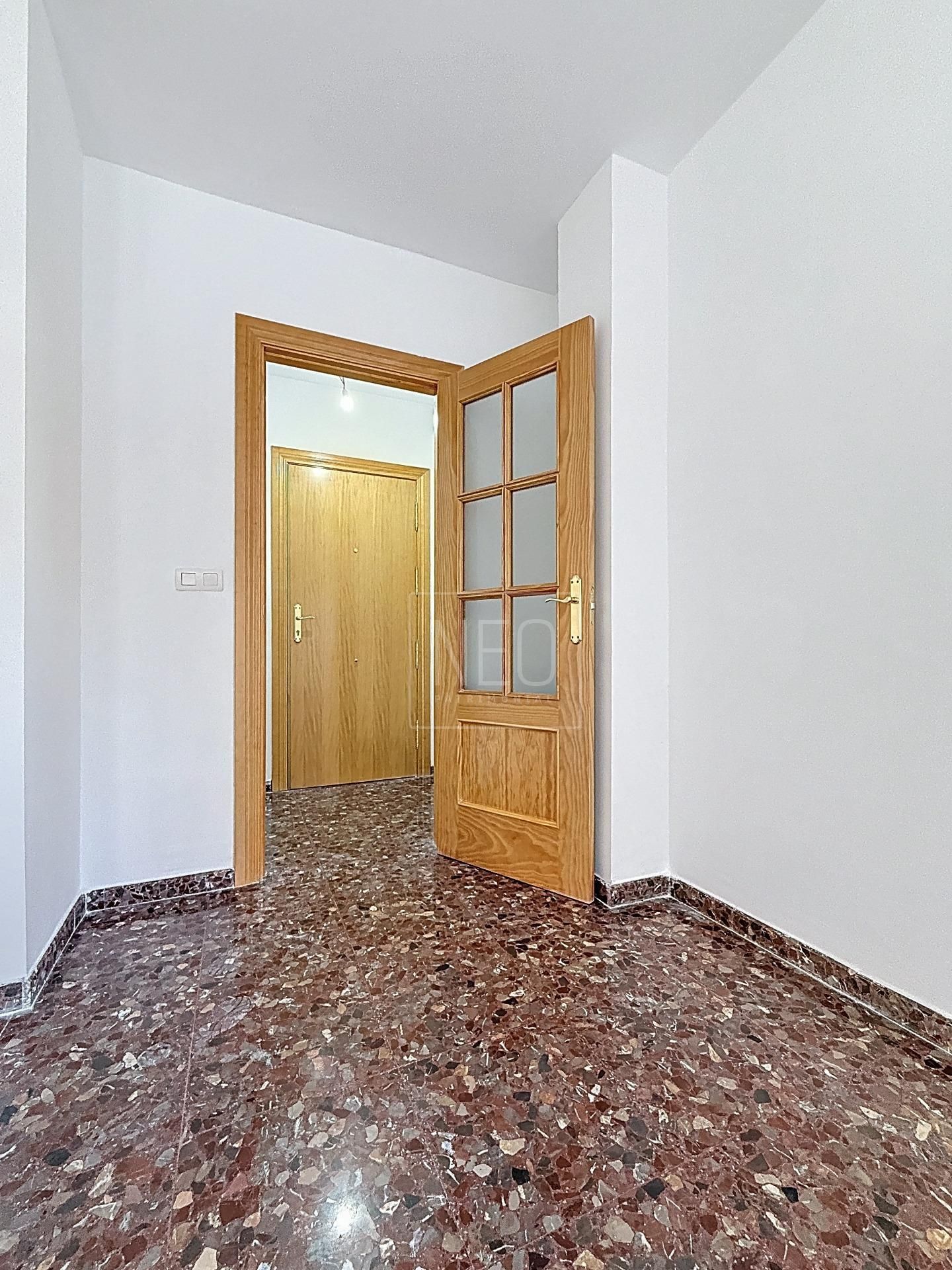 Flat for sale in Albolote  with Air Conditioner
