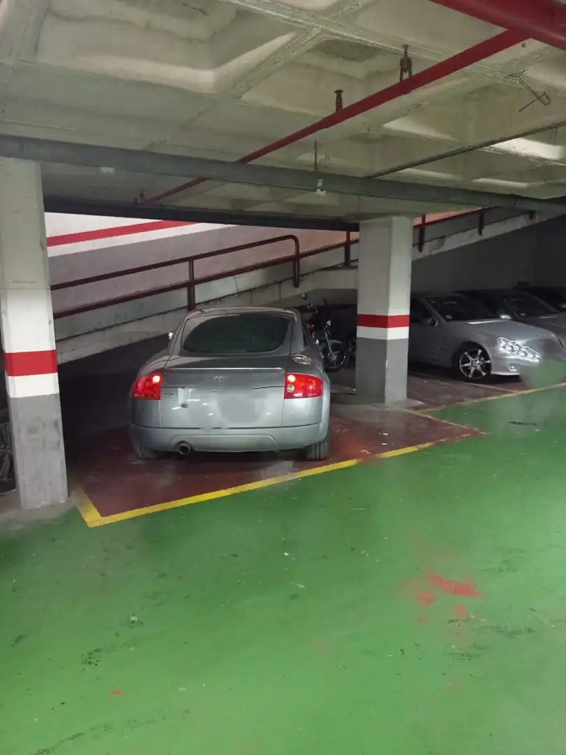 Einzelparkplatz zum Verkauf in Sant Vicenç Dels Horts