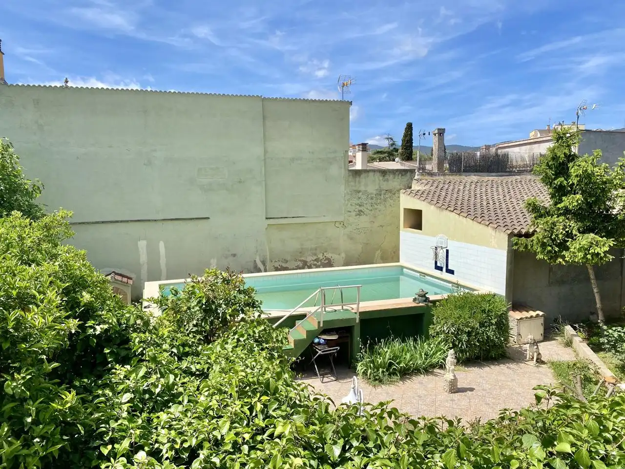 Schwimmbecken von Haus oder Chalet zum Verkauf in  Palma de Mallorca mit Privatgarten, Terrasse und Abstellraum