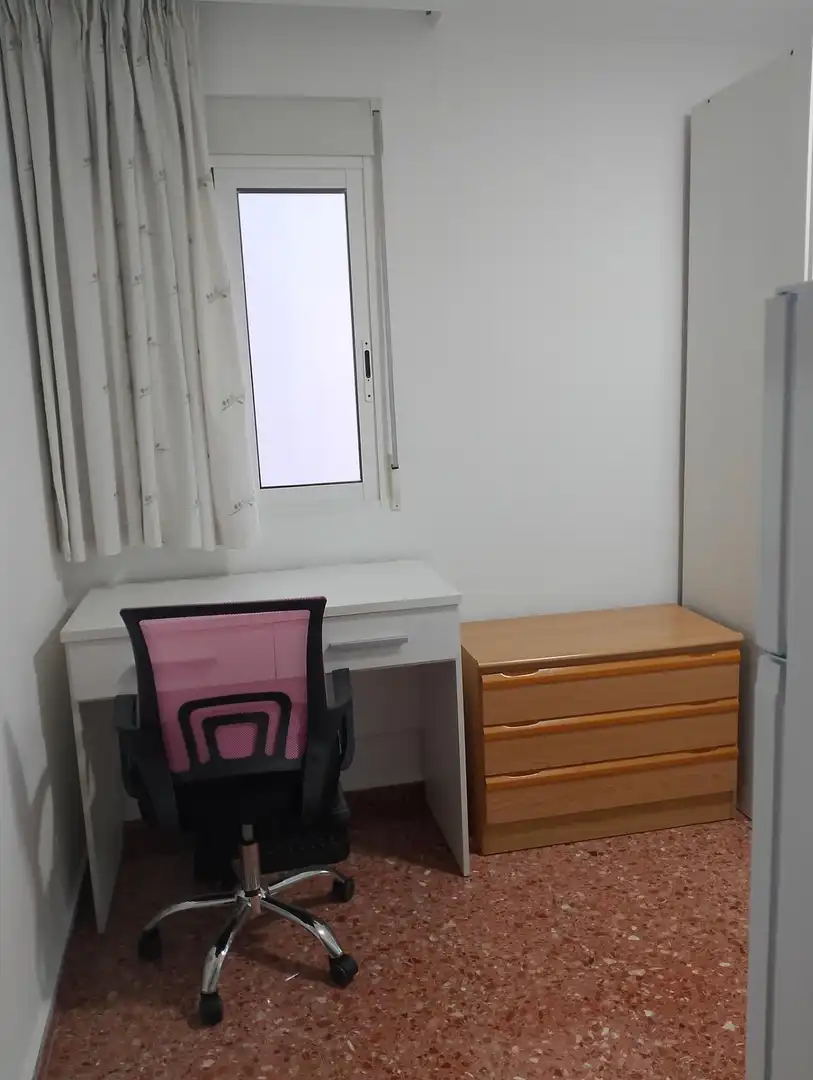 Bedroom of Flat for share in Valencia  with Heating, Furnished and Balcony