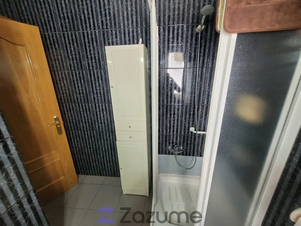 Bathroom of Flat for rent in Segovia  with Heating, Parquet flooring and Furnished