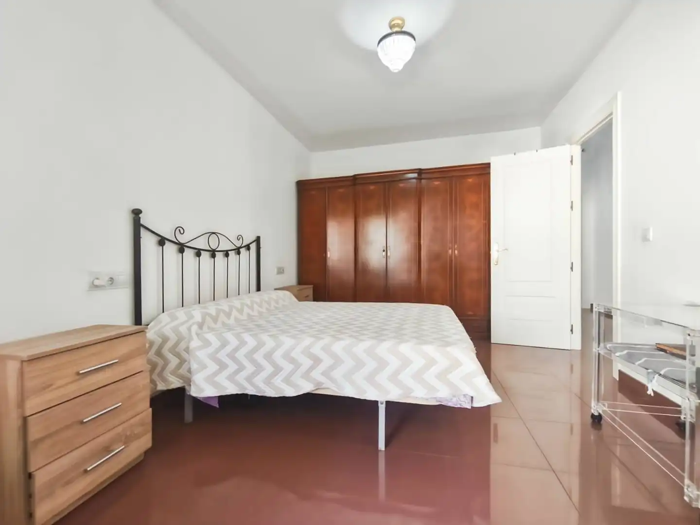Habitación de Dúplex en venta en Almería
