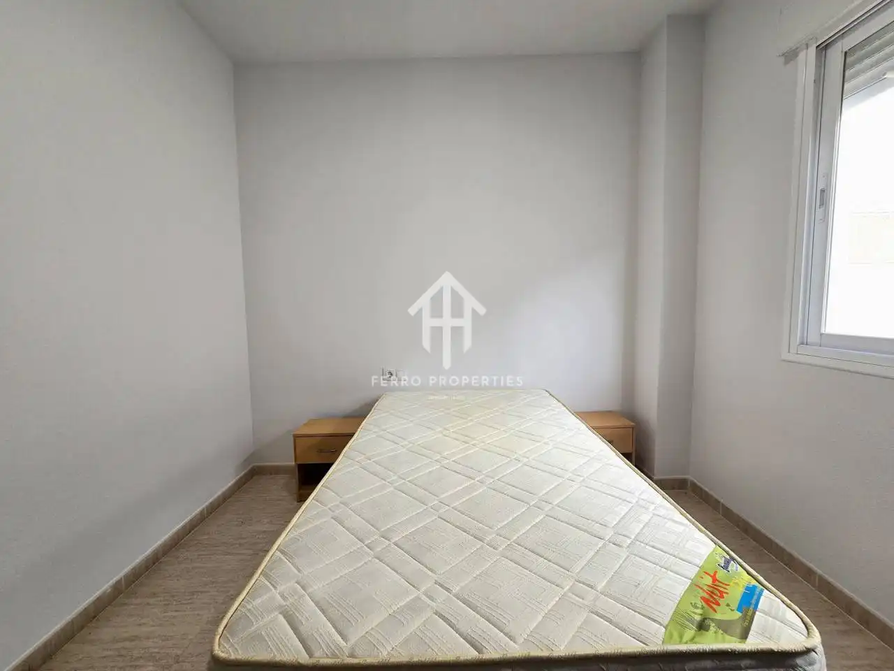 Habitación de Piso de alquiler en Loja con Aire acondicionado, Amueblado y Balcón