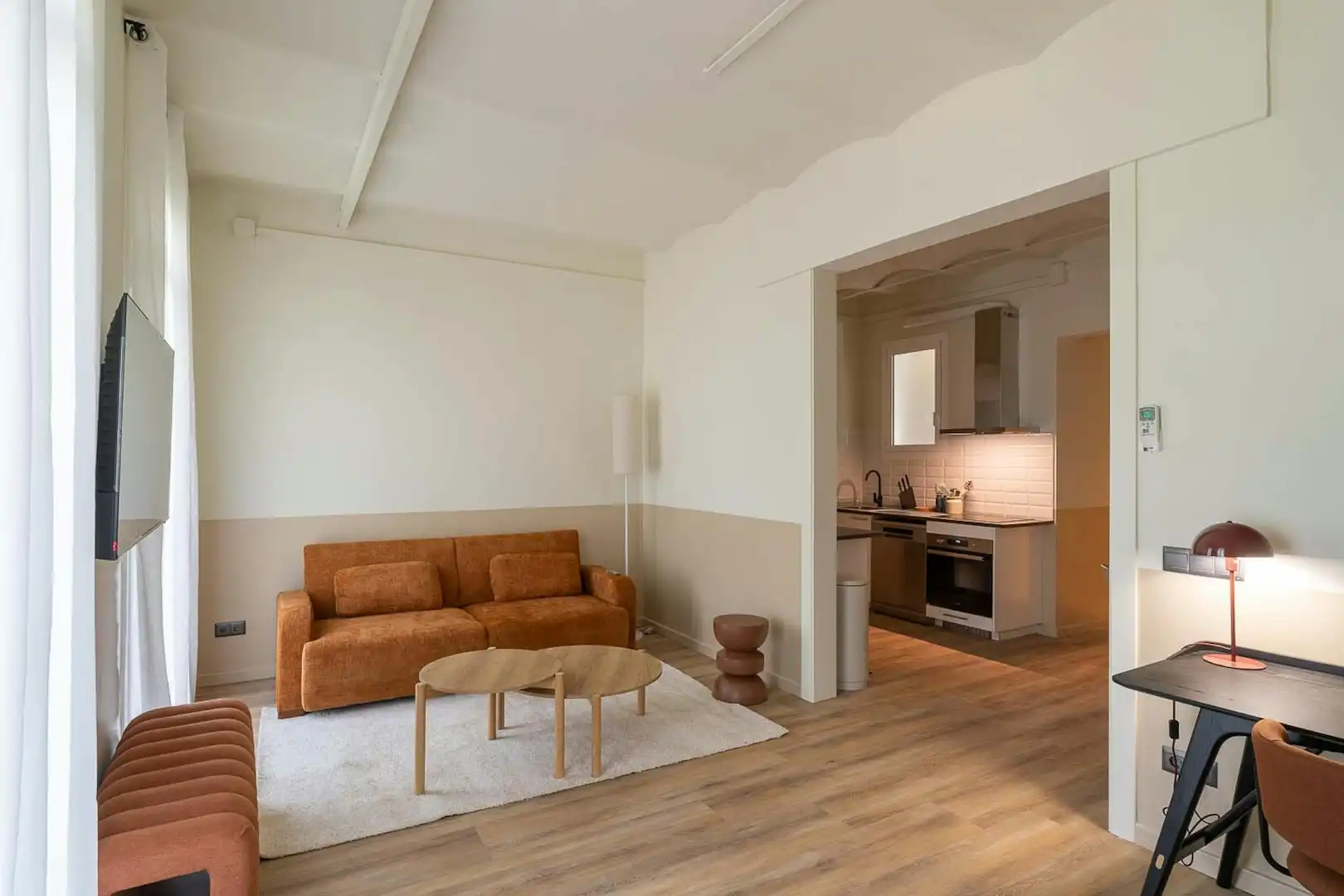 Living room of Flat for rent in Barcelona  with Air Conditioner, Heating and Furnished
