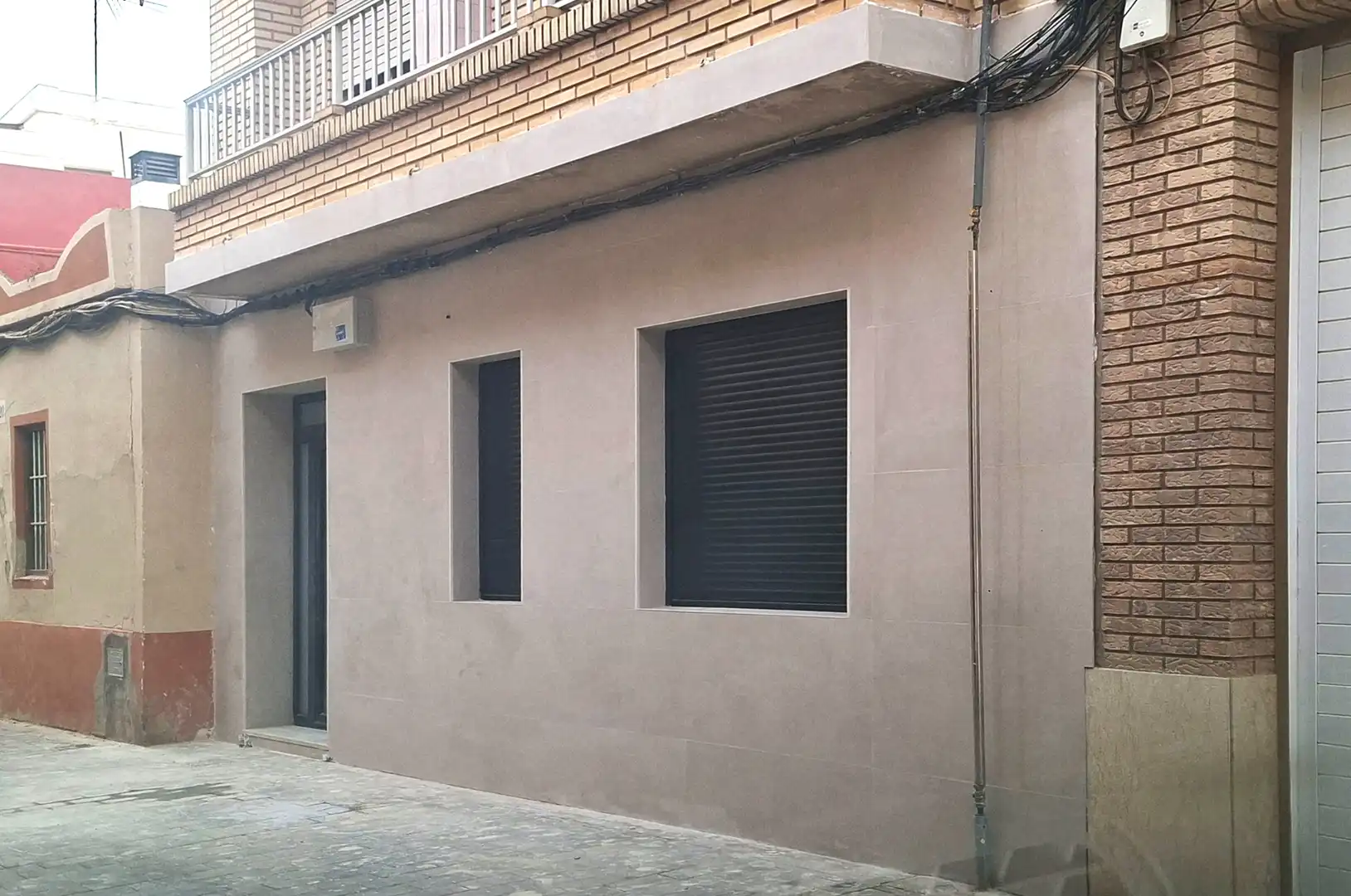 Vista exterior de Piso en venta en Paiporta con Aire acondicionado, Terraza y Horno