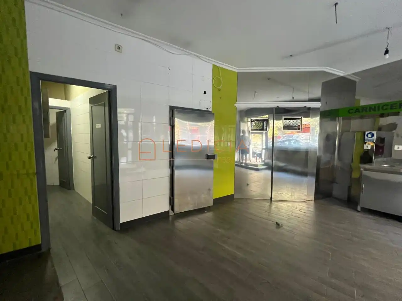Local comercial de lloguer a Centro Urbano, imagen 3