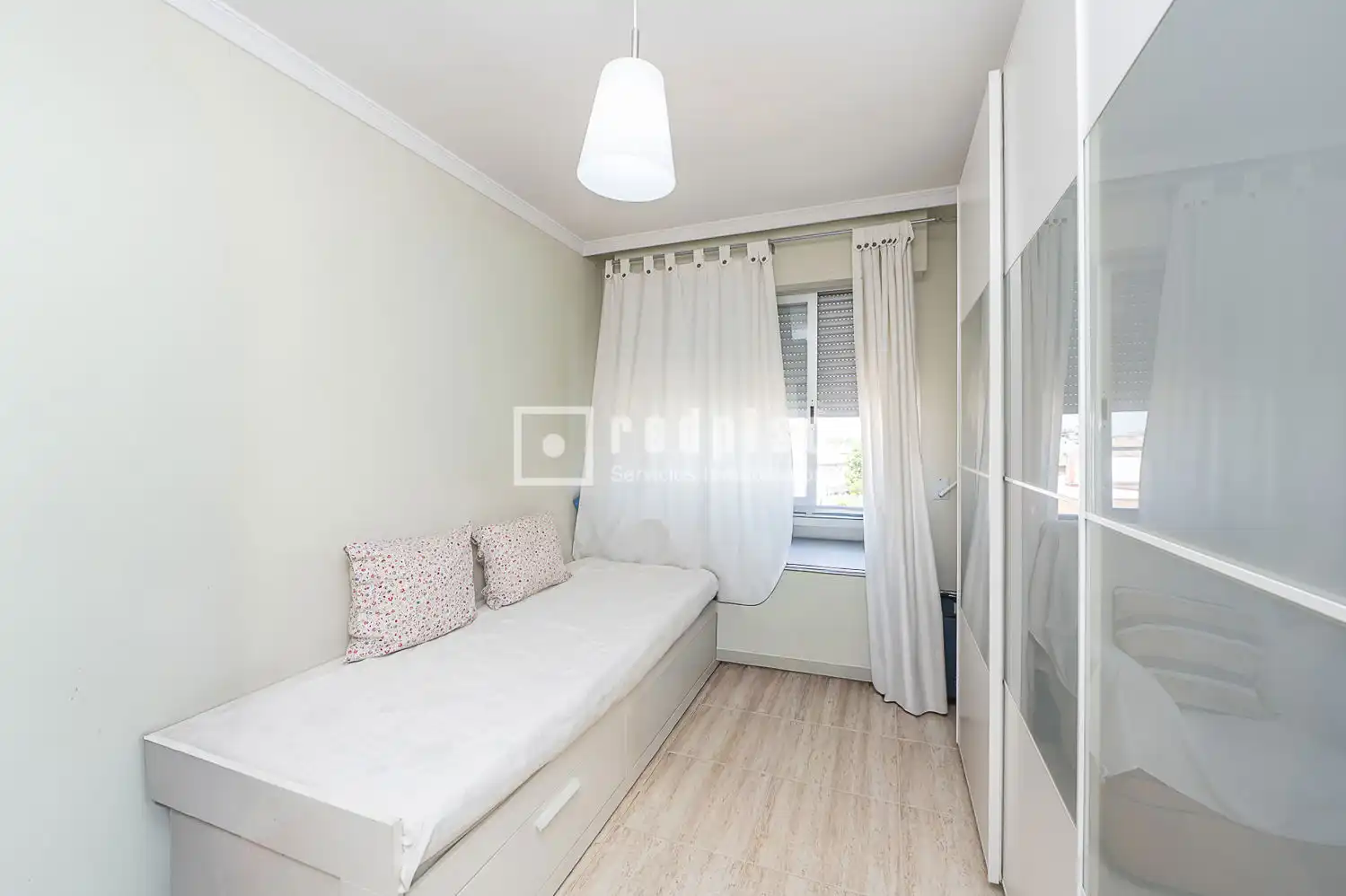 Bedroom of Flat for sale in Pinto  with Air Conditioner, Heating and Terrace
