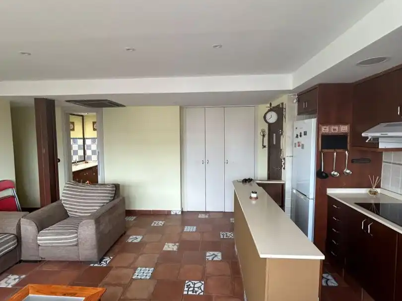 Küche von Wohnung zur Miete in Valencia mit Klimaanlage, Heizung und Parkett
