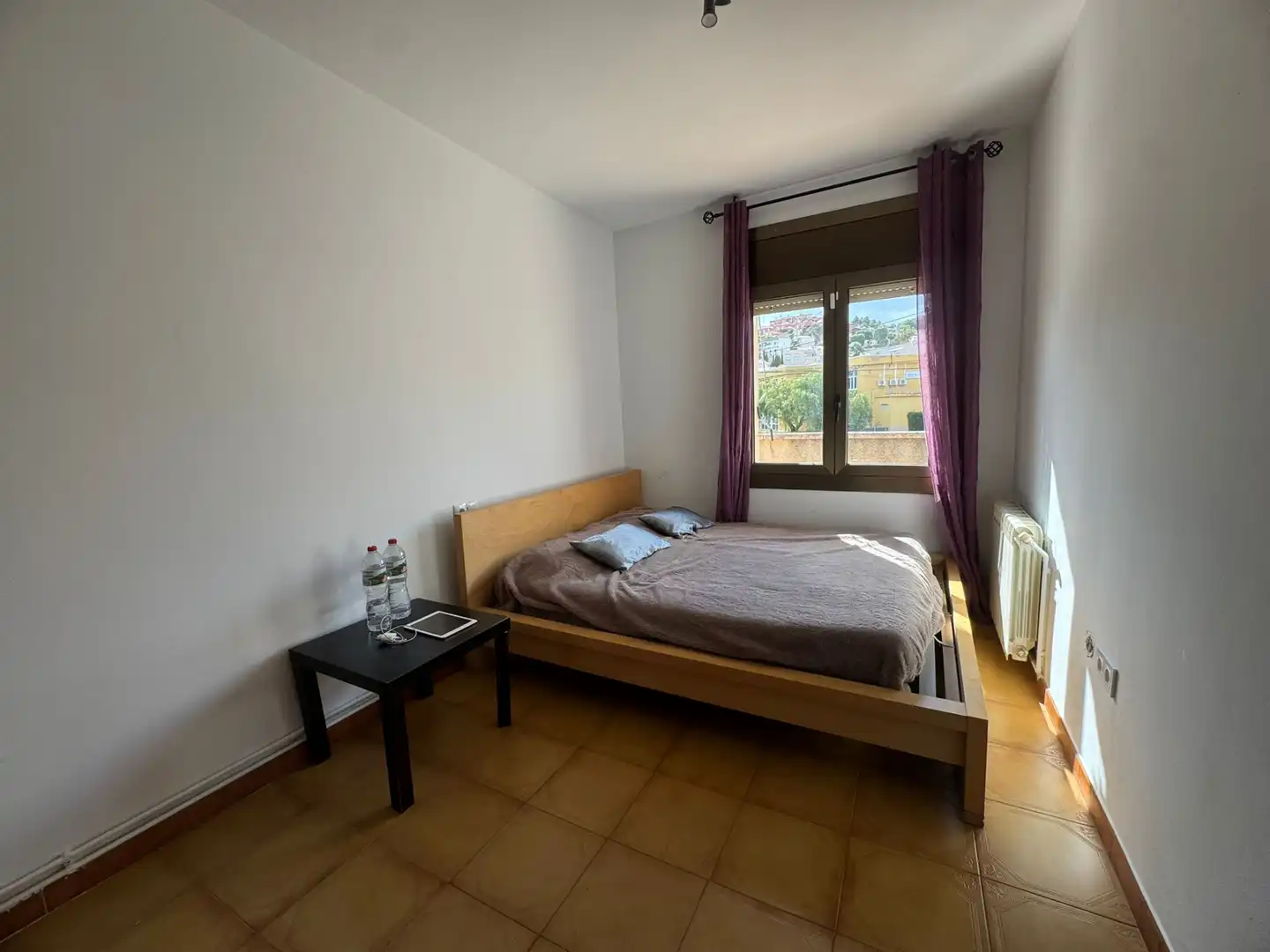 Habitación de Casa adosada de alquiler en Calafell con Calefacción, Terraza y Amueblado