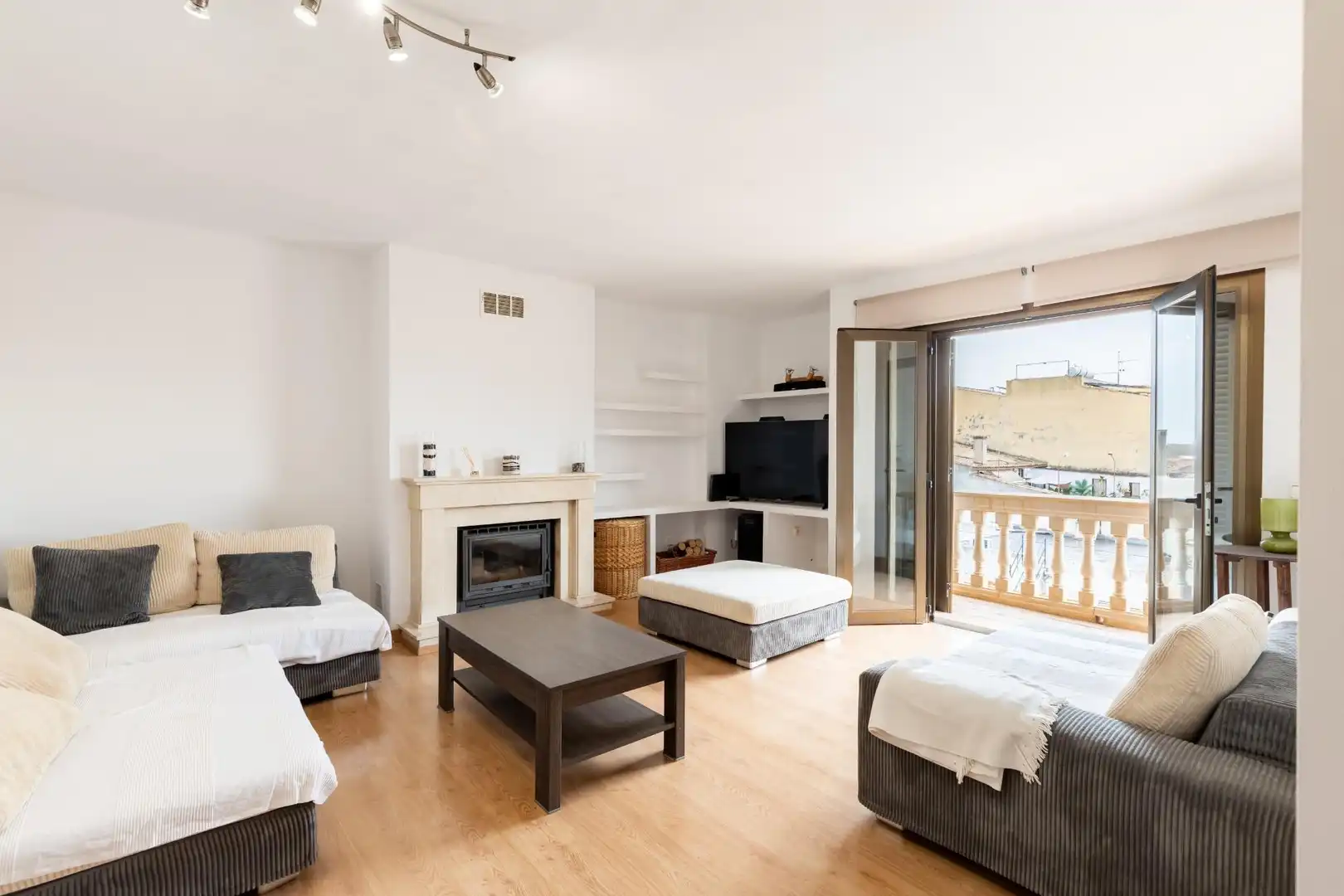 Sala de estar de Piso en venta en Binissalem con Terraza y Balcón